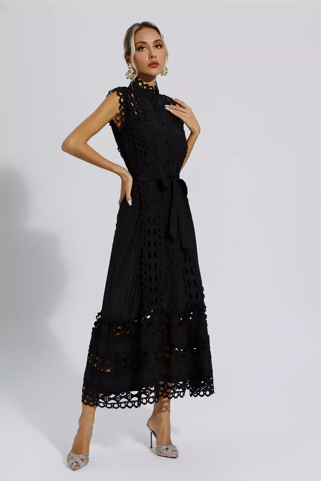 Lenda | Black Sleeveless Hollow Maxi Dress